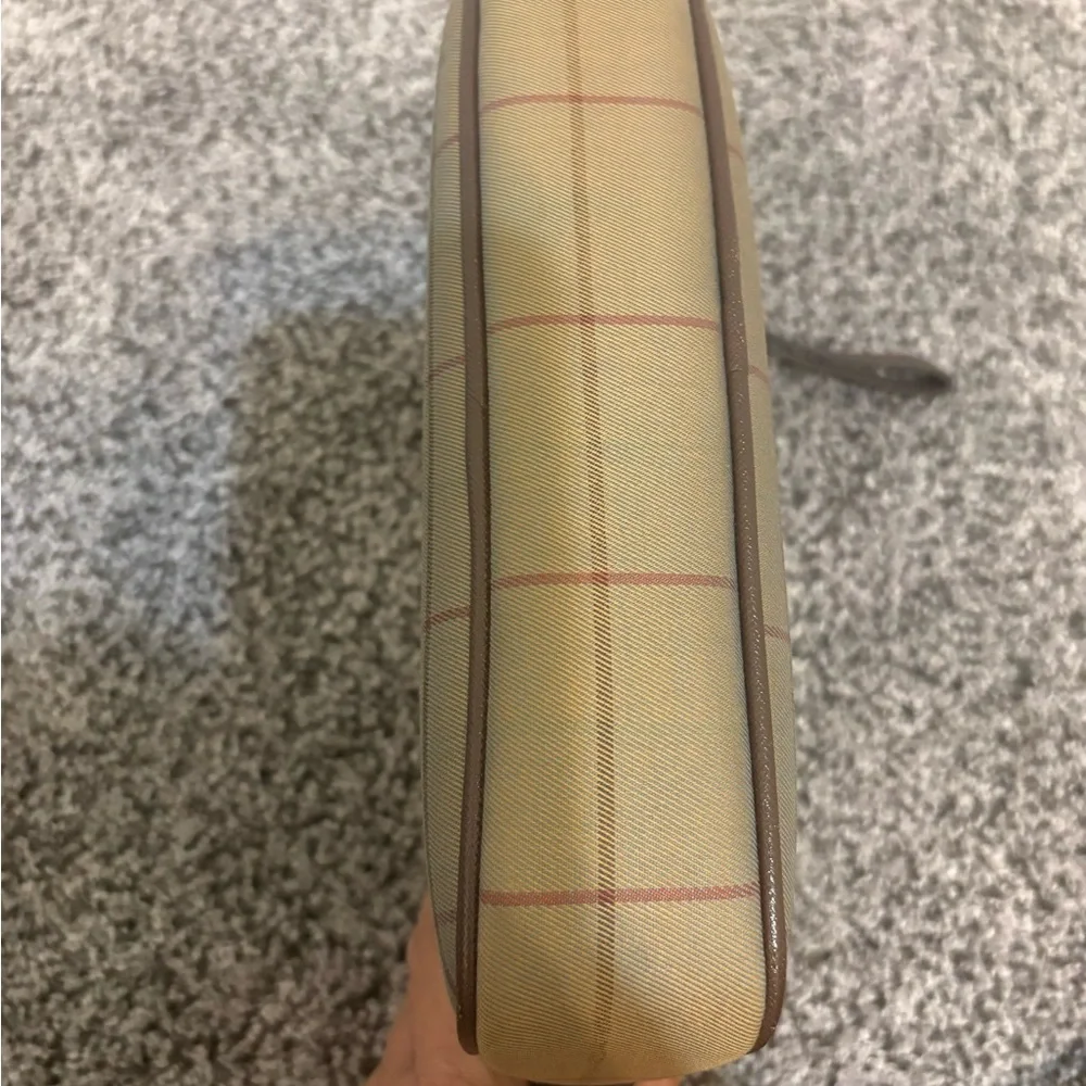 Vintage Burberrys Brown Plaid Wristlet Clutch/Cosmetic Bag - Picture 5 of 17